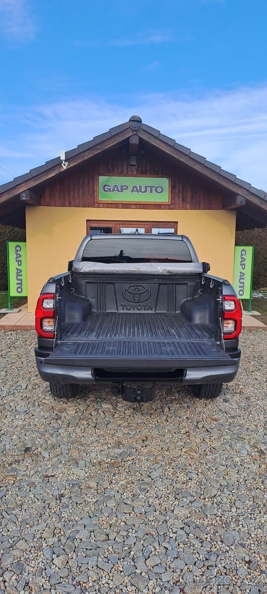 Toyota Hilux 2.8 D-4D 150kW ČR 1MAJ. DPH
