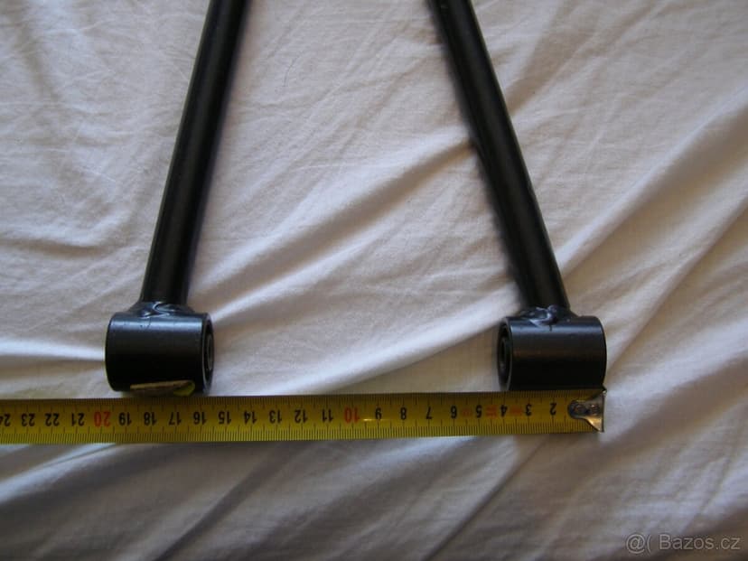 Prodám náhradní díly na čtyřkolku 250 -nové rameno pravé ATV