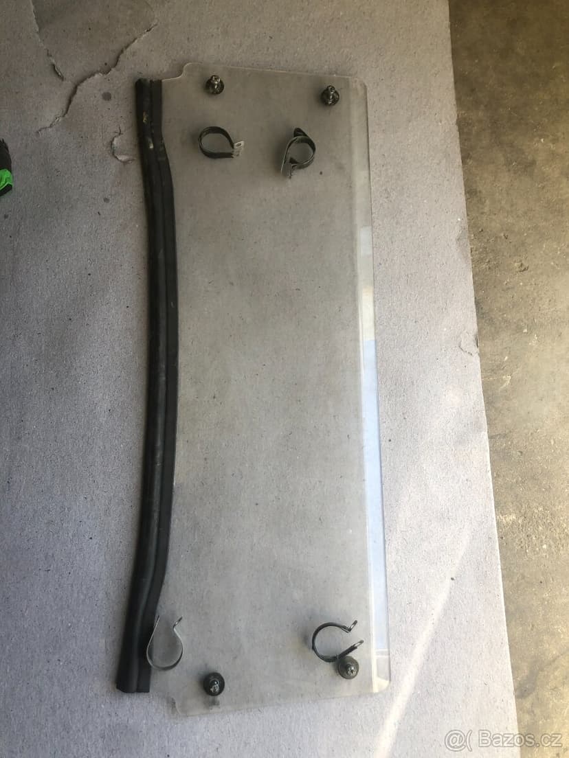 polaris rzr 170 ochranný rám , čelní půl sklo ,střecha......