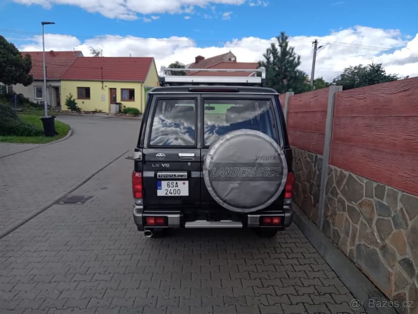 Land Cruiser HZJ 76 4,5TD V8, 205 PS, NAVIGACE, MAX.Výbava