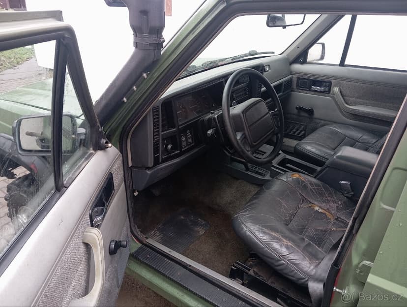 Jeep Cherokee xj rok 1995, 4L 135 kW,