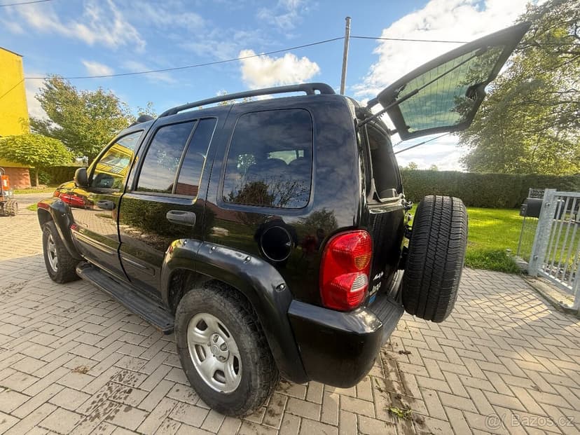 Jeep Liberty 3,8 v6 bez motoru