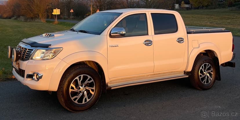Toyota Hilux r 3.0 126kw automat, 200tis najeto, TOP tav