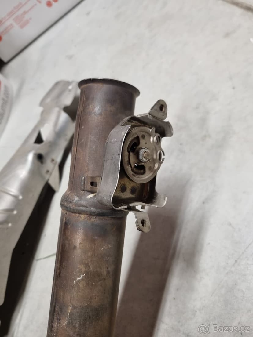 Cbr 600rr 2008 koncovka výfuku. 1500 Kč.