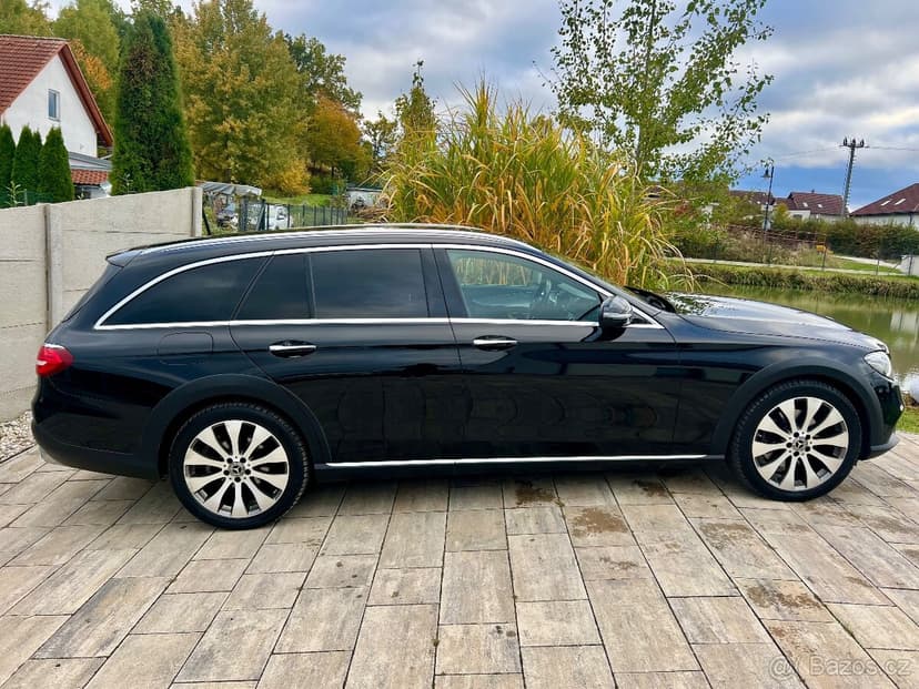Mercedes-Benz E220d 4MATIC All-Terrain – 360-DPH-ČR