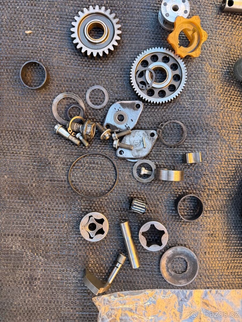 Ktm exc 450 náhradní dily- motor