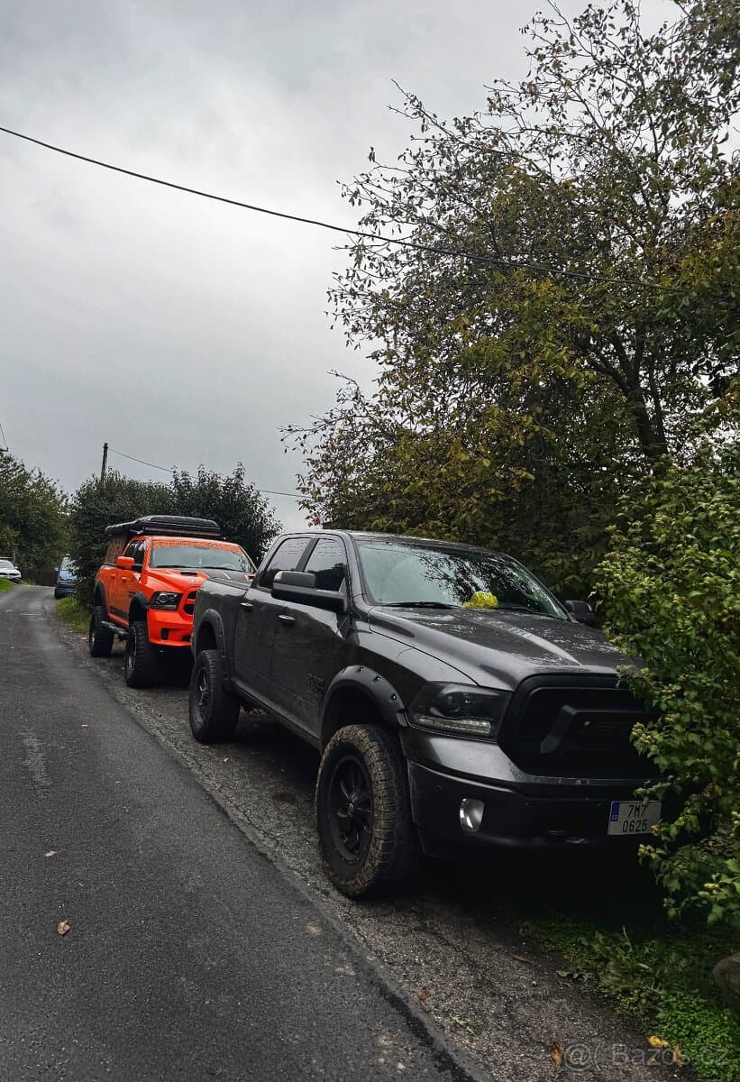 Dodge RAM 1500 5,7Hemi - Laramie, LPG,