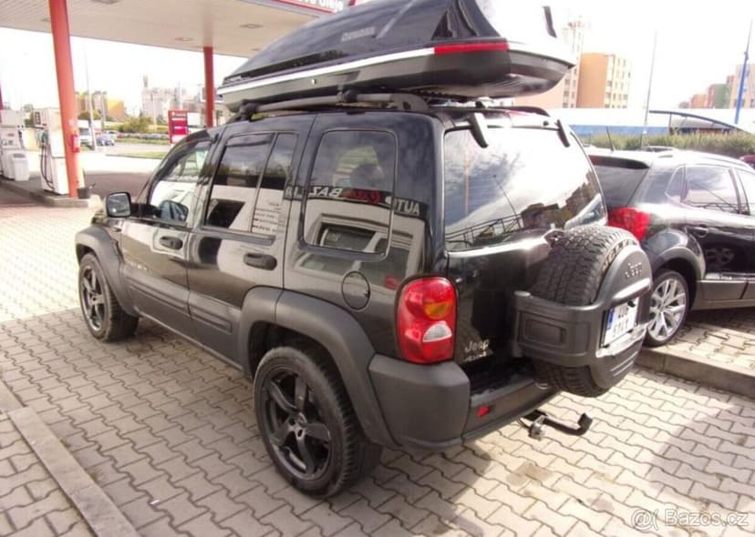 Jeep Cherokee 2,5 CRD 4x4 Limited Edition nafta manuál