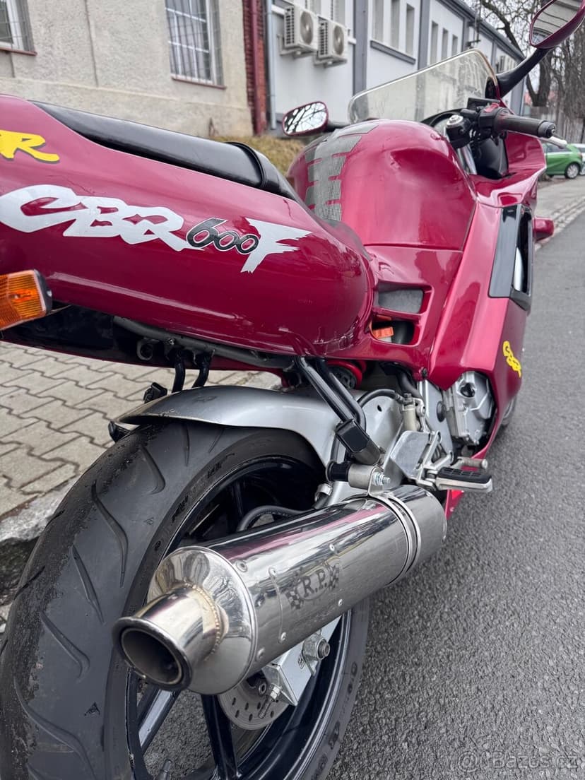 Honda CBR 600 F2