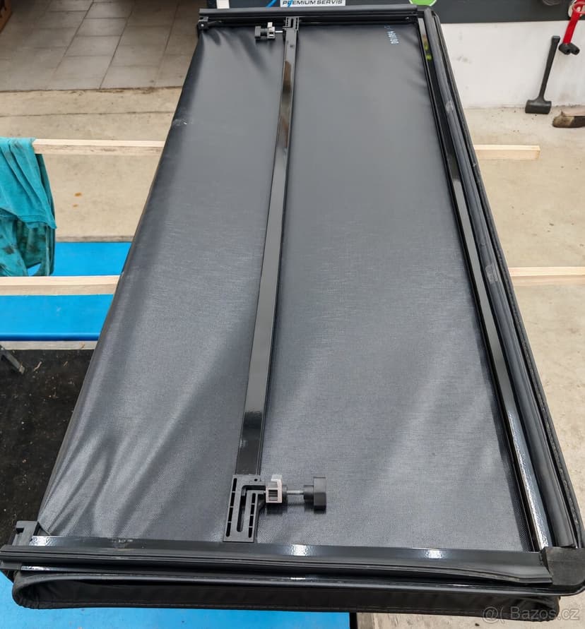 Ram 1500 Longbed 6,4ftp skládací kryt