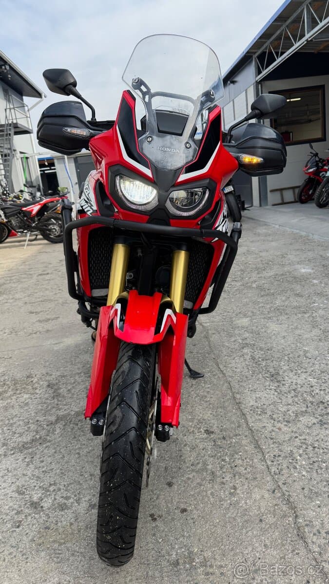 Honda CRF1000L Africa Twin Krásný stav jeden majitel
