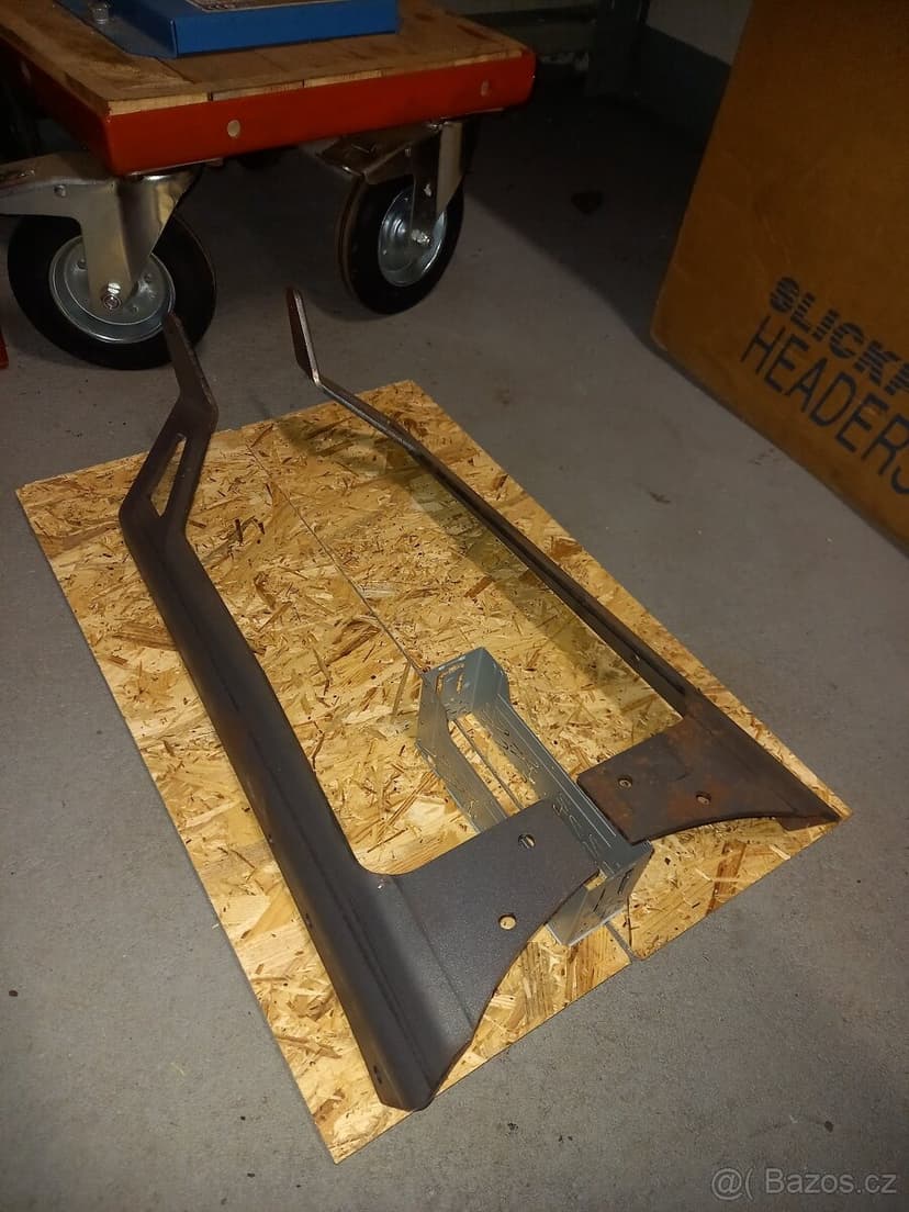 Držák LED rampy Wrangler JK