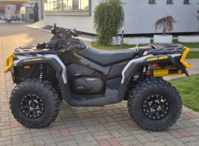 Čtyřkolka Can am Outlander 1000r
