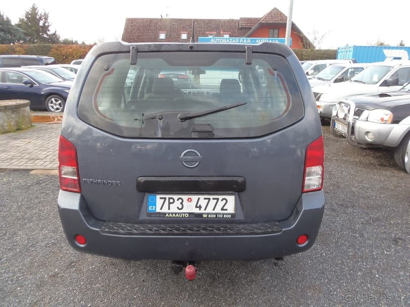 Nissan Pathfinder 2.5 DCi 4x4 manuál tažné 3t