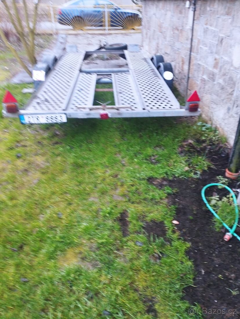 Přepravník automobilů