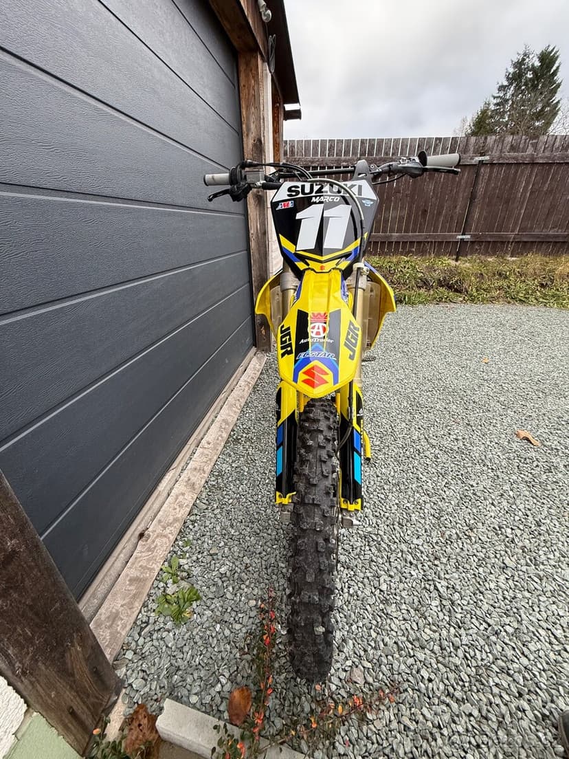 Suzuki RMZ 250