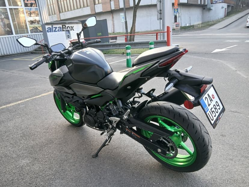 Kawasaki Z 500 SE (2024/8500km)