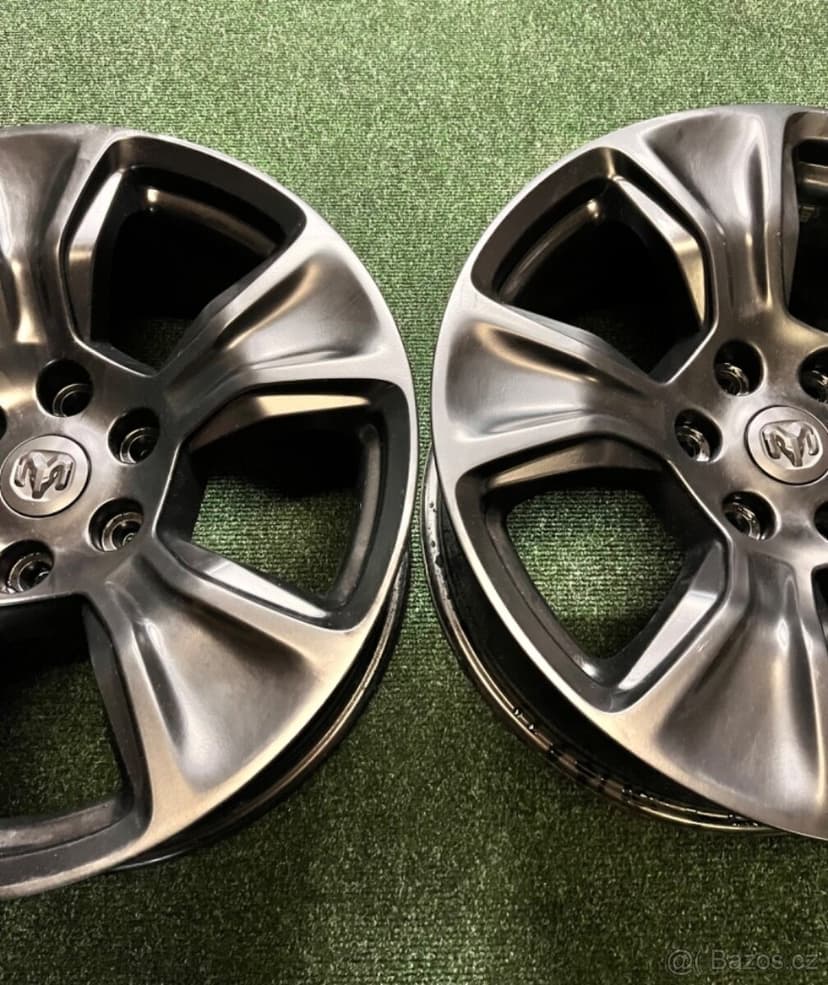 2Ks. Alu Dodge RAM 1500 5.Gen - Black