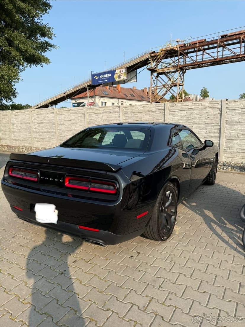 Dodge Challenger 5.7 Hemi