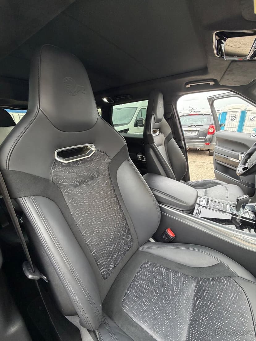 Range rover sport SVR
