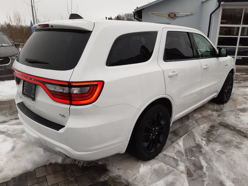Dodge Durango R/T 5,7L,tažné, 4x4, Top výbava, 7míst, servis