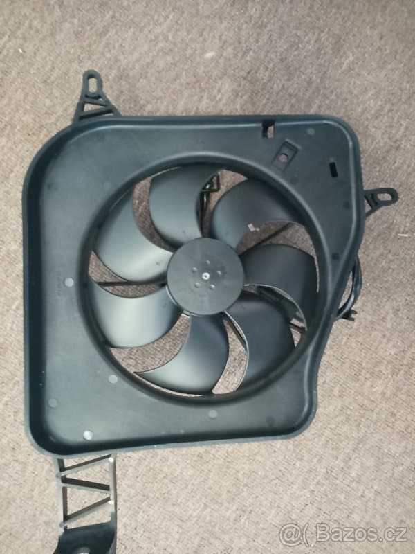 Prodám díly BMW s1000rr 2010