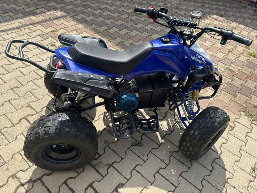 Elektrická čtyřkolka ,top stav,jako nová