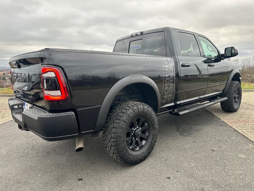 2019 RAM 2500 Powerwagon 6.4 V8 HEMI