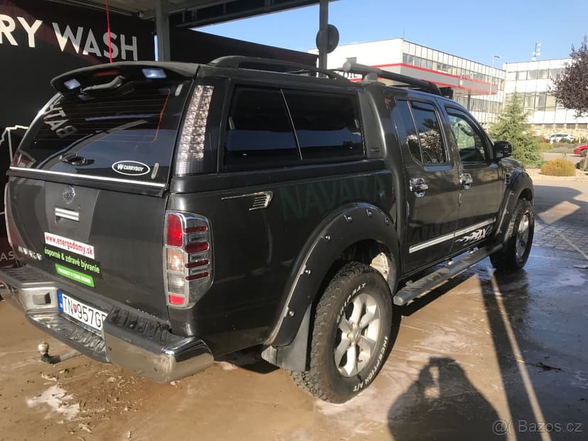 Predám nissan Navara 2.5 automat