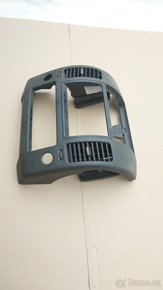 Nissan Navara D40 -  Palubní deska střed 68260EB100