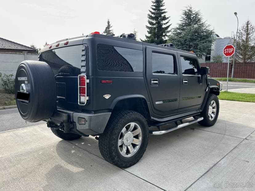 Hummer H2 - poslední model 2008, 6.2V8, rok 2008