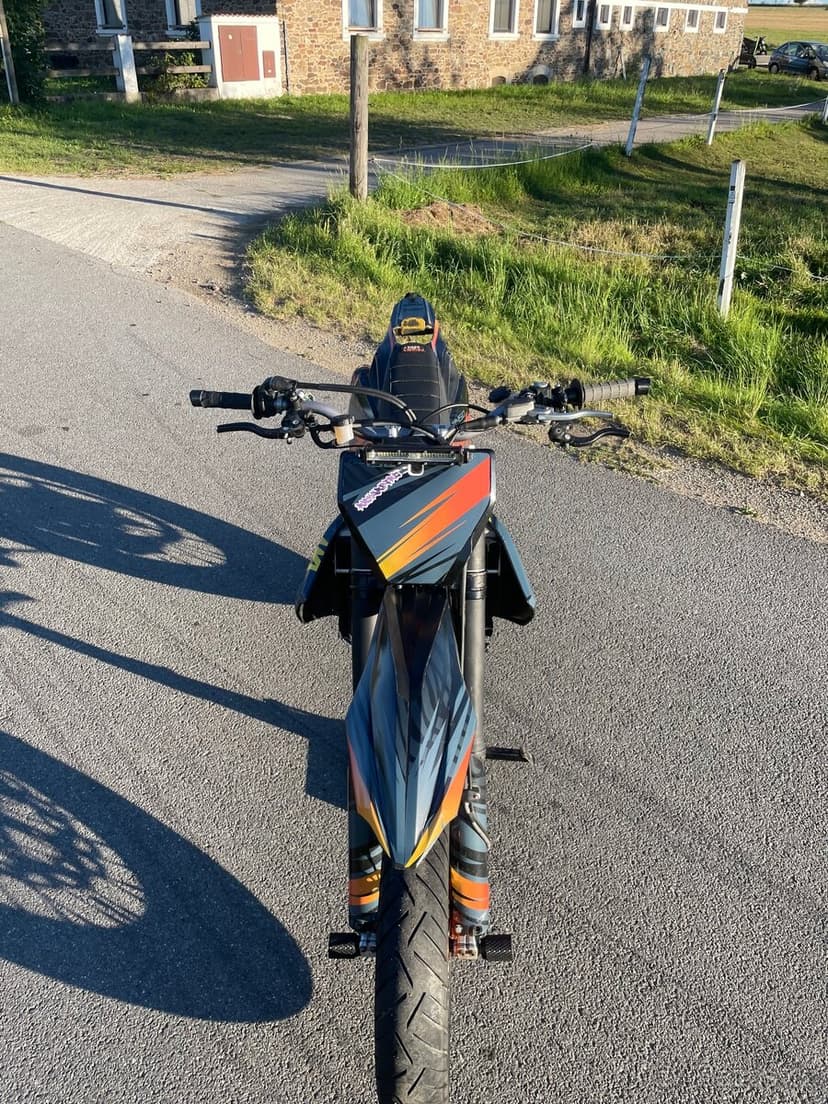 Husqvarna fe 450 SUPERMOTO