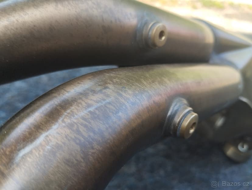 MV Agusta Brutale výfuk