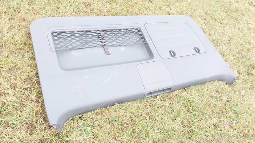 Toyota LC 120 – Polstrování dveří  kufru