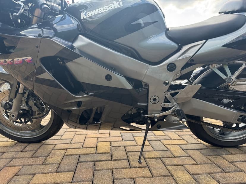Kawasaki ZX9R 1995