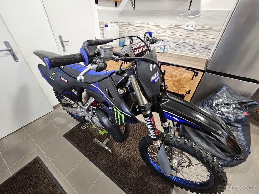 Yamaha YZ 125 - Motokros
