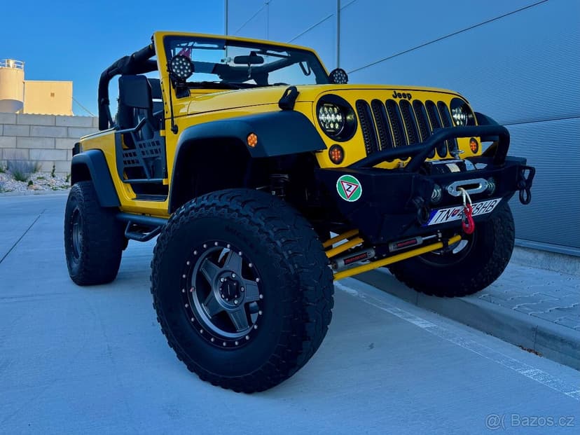 JEEP WRANGLER JK 3.8l YELLOW 2-DOOR