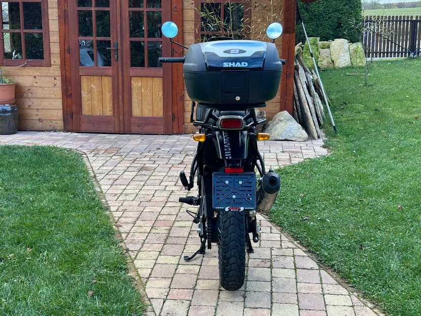 Royal Entfield Himalayan 411