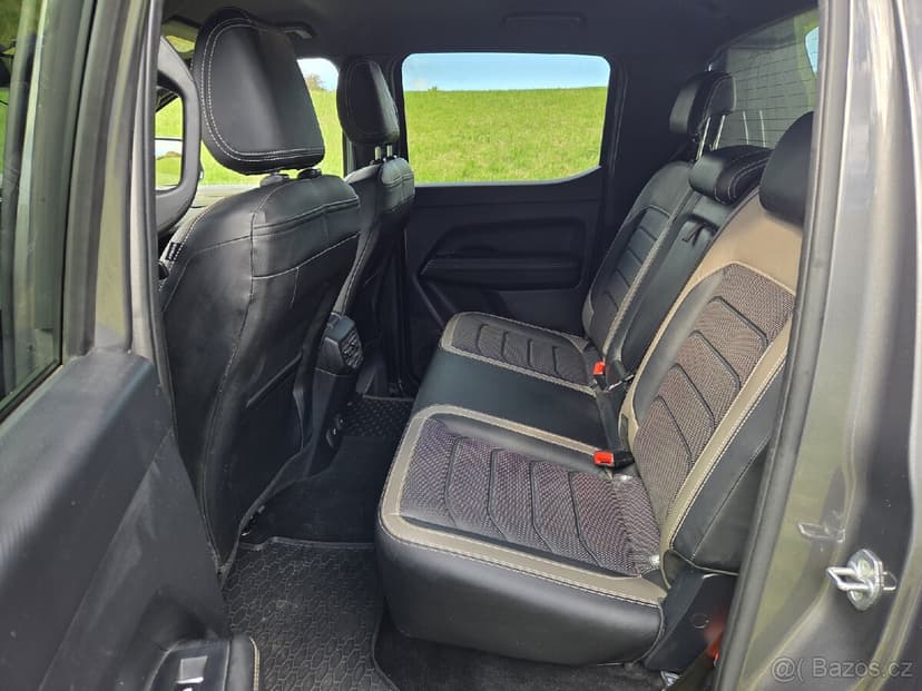 Predam volkswagen Amarok 3.0 V6 aventura 2023