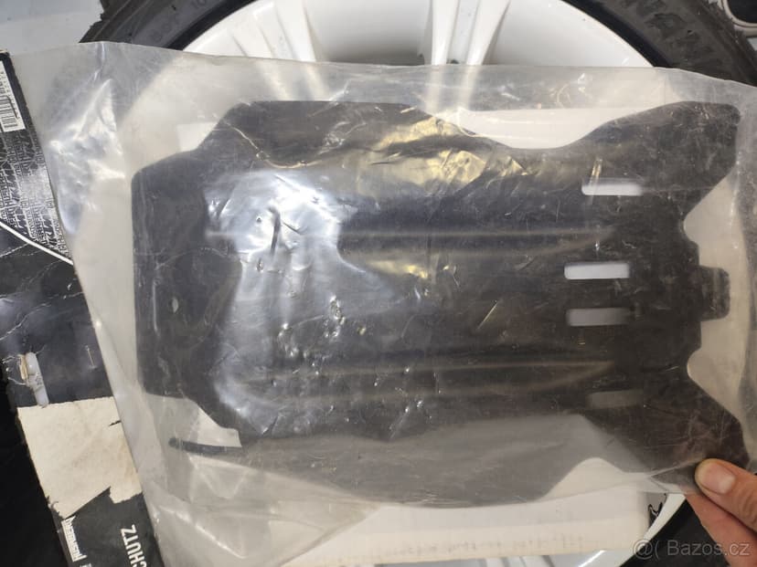 Prodám originální kryt motoru KTM Powerparts