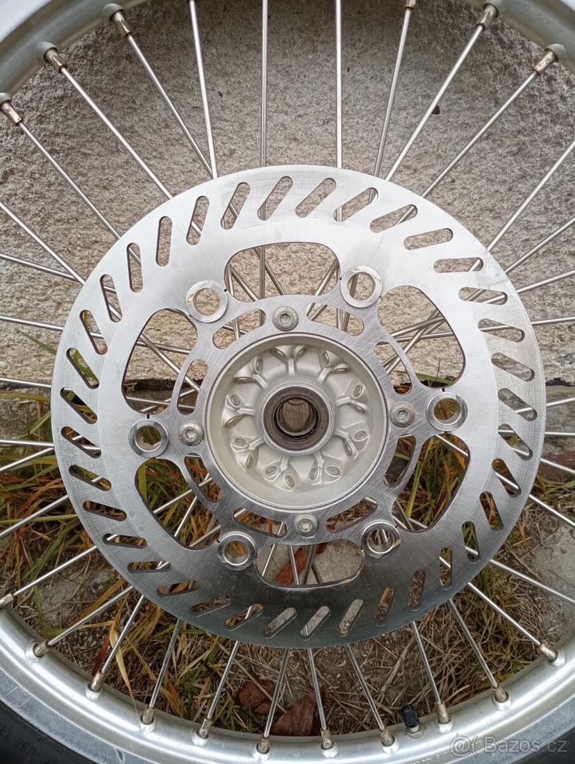 Přední brzdový kotouč na Kawasaki KX 125 03-08