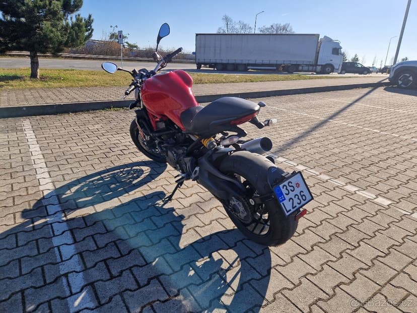 Ducati Monster 1200