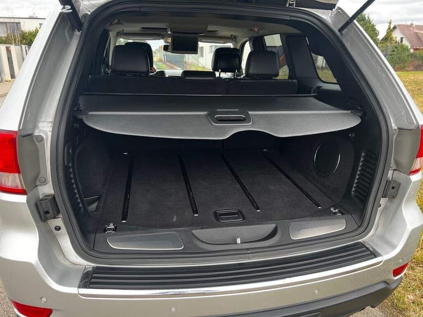 Jeep Grand Cherokee 5.7 V8 HEMI Overland + tažné