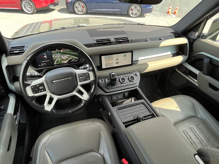 Land Rover Defender X 110 P400 7. míst CZ