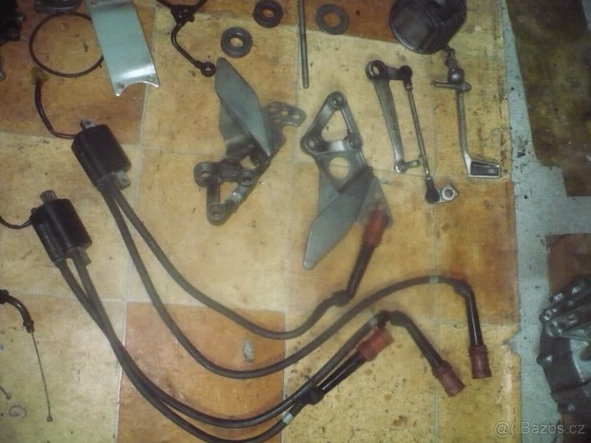 Yamaha FZR 1000/600 r. 90-94 náhradní díly