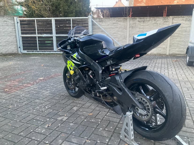 Yamaha R6 okruhovka