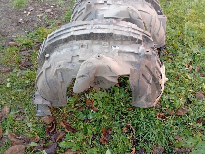 NISSAN NAVARA D23, D23T, D231, RV 2020 PLASTOVÉ PODBĚHY