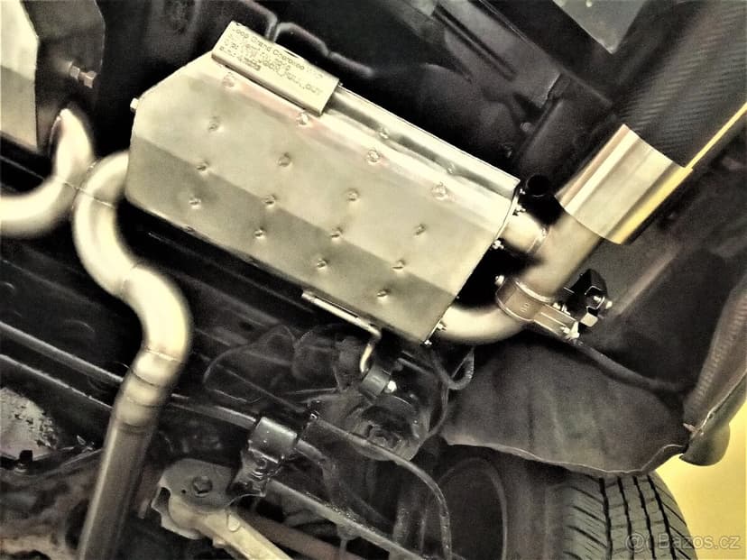Jeep Grand Cherokee 5,7 Hemi duální Cat-Back nerezový výfuk