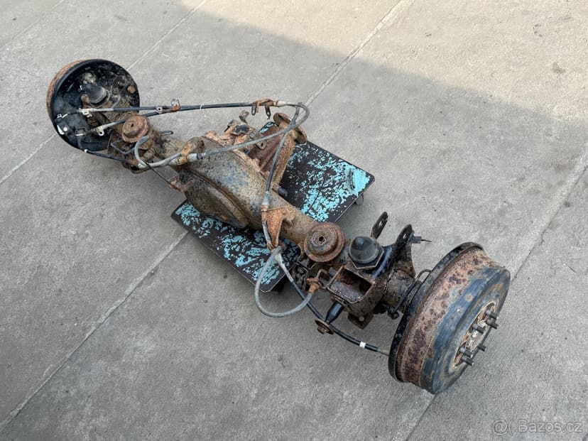 Zadní náprava, filtr pevných částic DPF Nissan Navara D23