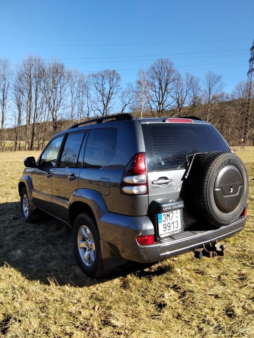 Toyota Land Cruiser 120